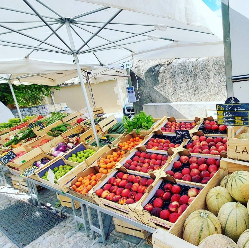 Stand marché provençal Jardins de Dino